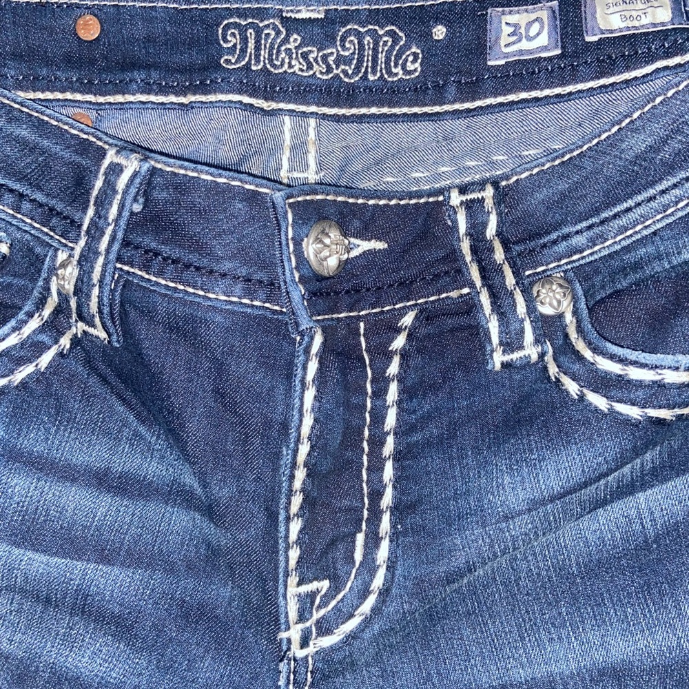 Jeans - Picture 8 of 9